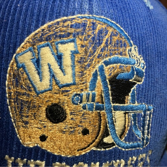 Vintage Corduroy Hat — Winnipeg Blue Bombers Cap - Picture 9 of 10